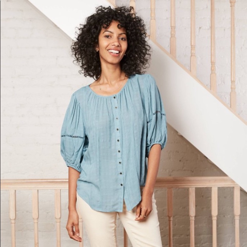 Knox Rose 3/4 Sleeve Button-Front Top